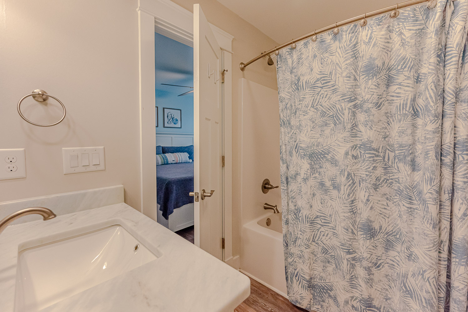 434 COVA Cottage Vacation Rental in Nags Head,NC Joe Lamb Jr.