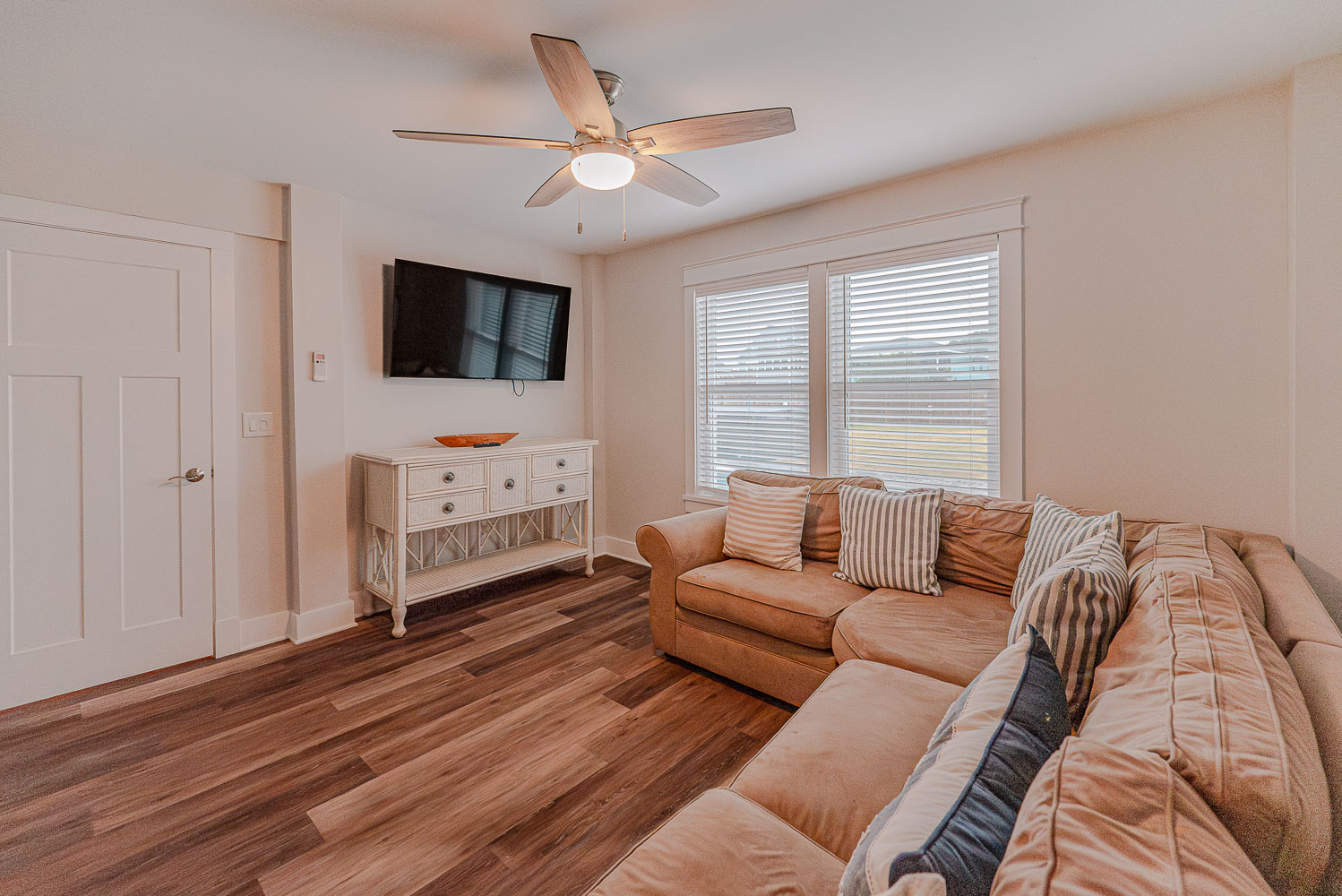 434 COVA Cottage Vacation Rental in Nags Head,NC Joe Lamb Jr.