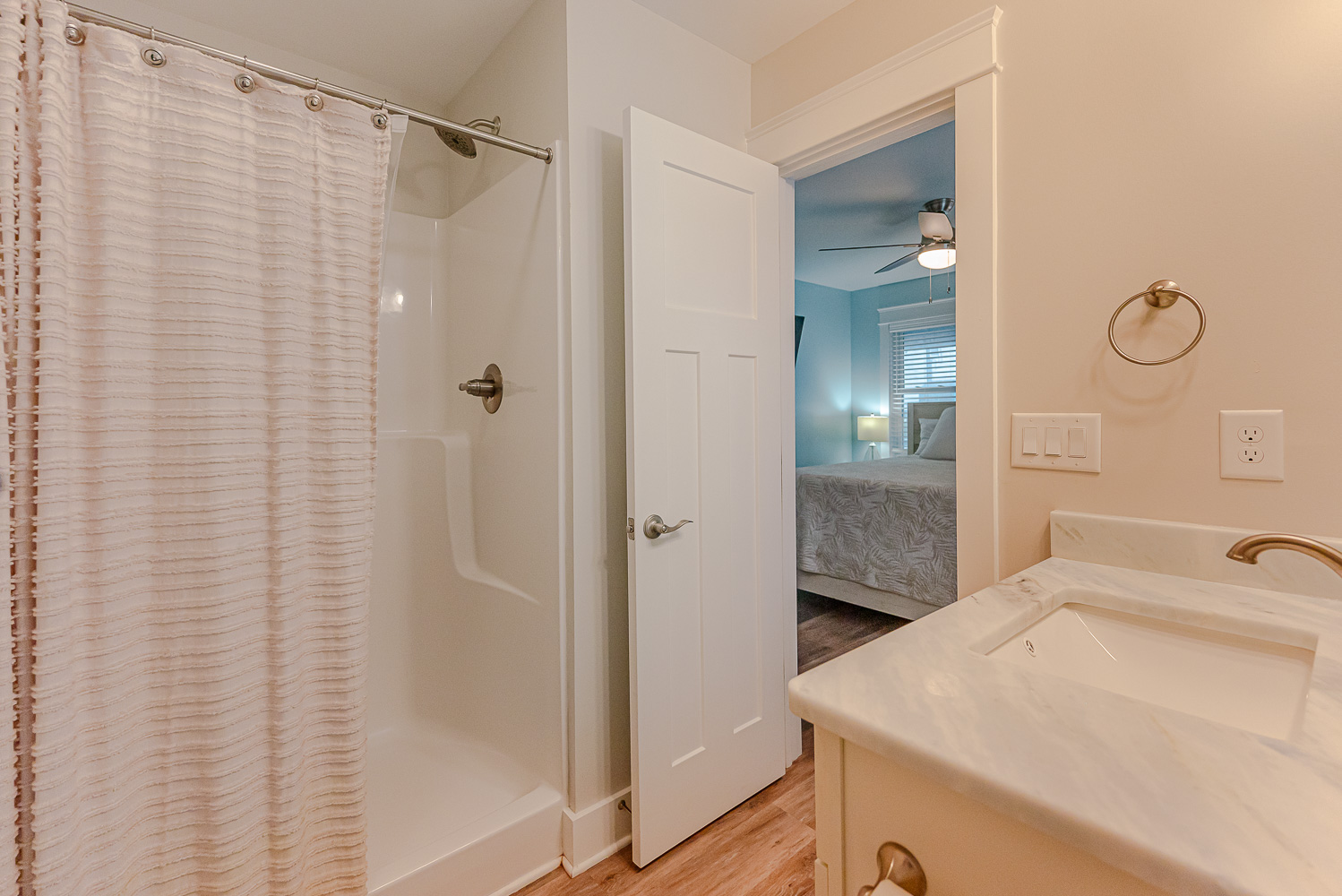 434 COVA Cottage Vacation Rental in Nags Head,NC Joe Lamb Jr.