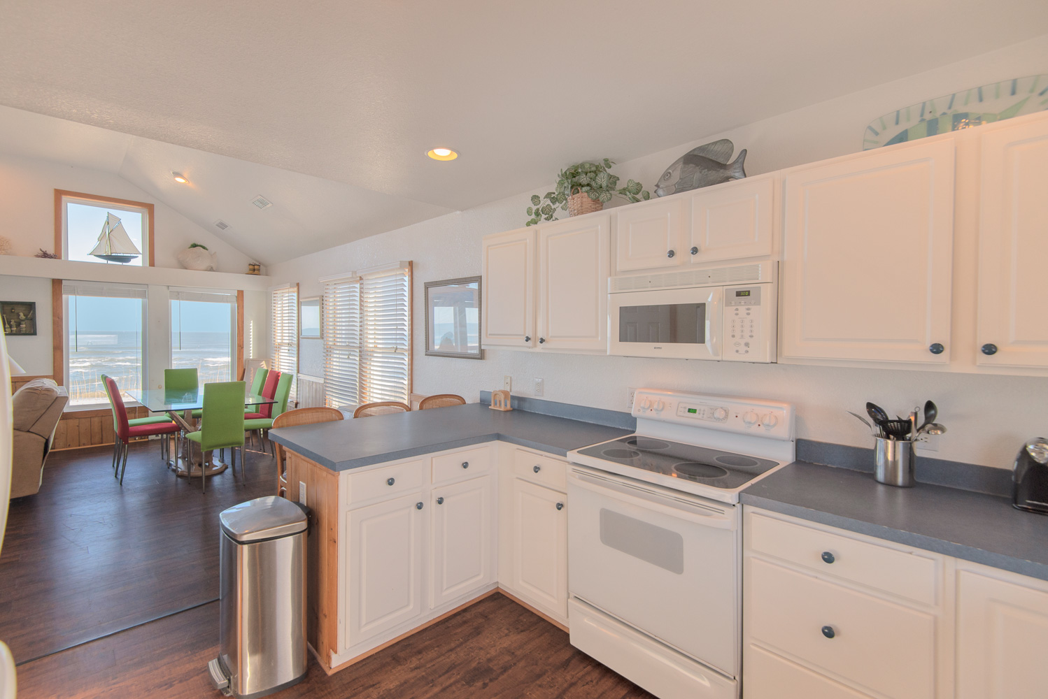 212 Tides Inn Vacation Rental in Nags Head,NC Joe Lamb Jr.